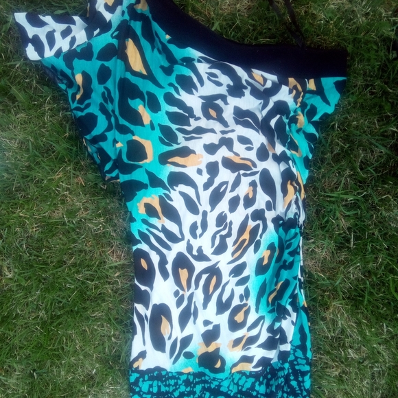 2/20 green leopard long off shoulder top - Picture 1 of 3